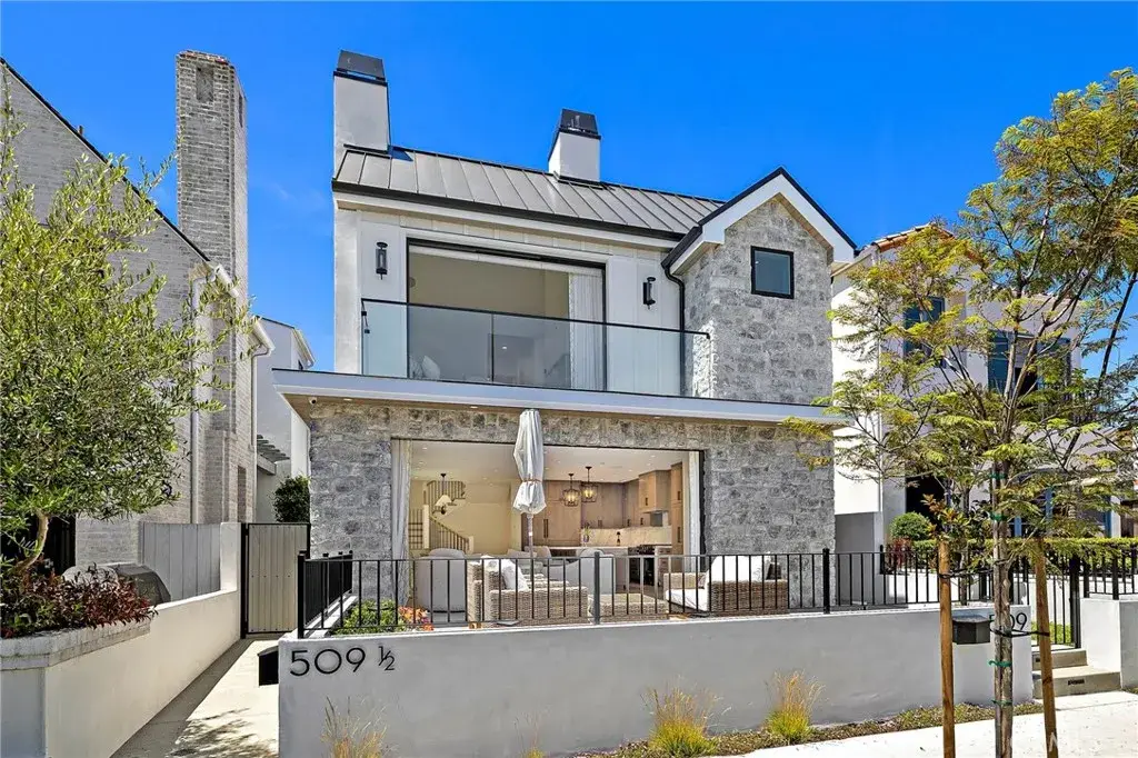 509 Carnation, Corona Del Mar, CA 92625 - Image #1