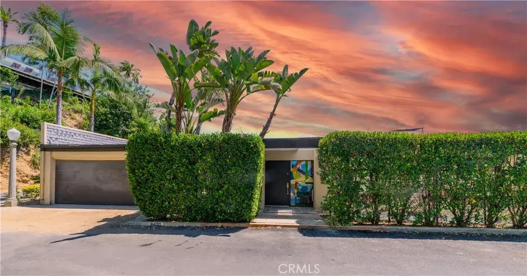 9400 Sierra Mar Drive, Los Angeles, CA 90069 - Image #1