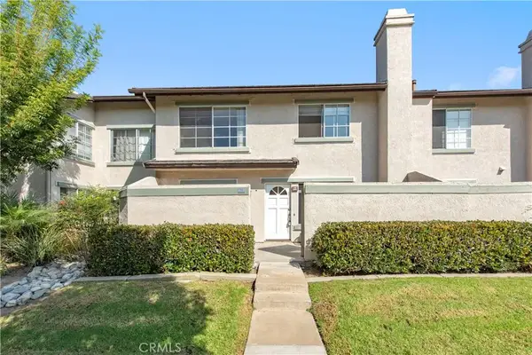 28 Exeter #19, Irvine, CA 92612