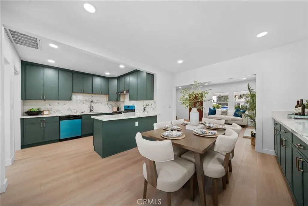 1249 S Burnside Ave, Los Angeles, CA 90019 - Image #1