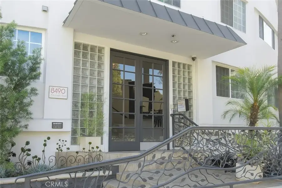 8490 Fountain #306, West Hollywood, CA 90069 - Image #3