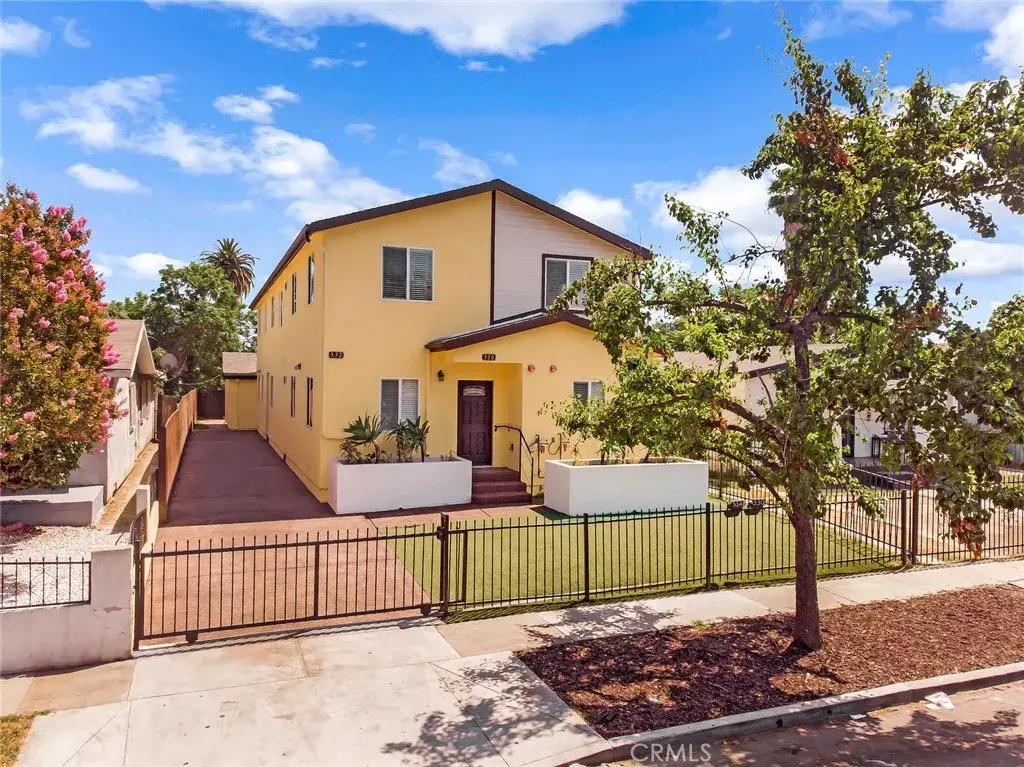 330 E 101st Street, Los Angeles, CA 90003 - Image #1