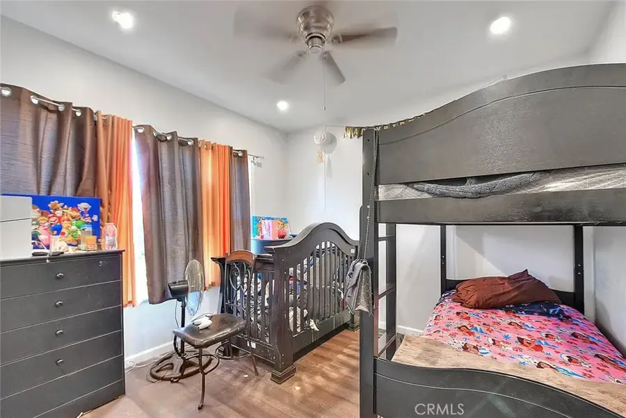 6915 Bonsallo, Los Angeles, CA 90044 - Image #3