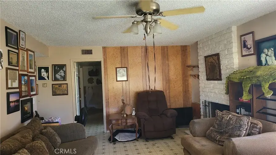 5724 N Galanto, Azusa, CA 91702 - #3