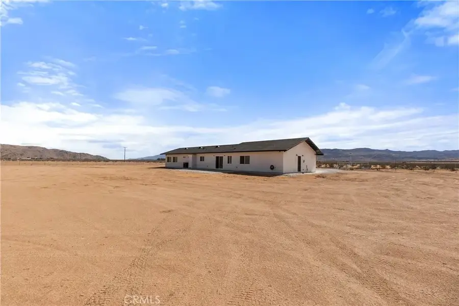 11725 Lagartijo Drive, Apple Valley, CA 92308 - Image #3