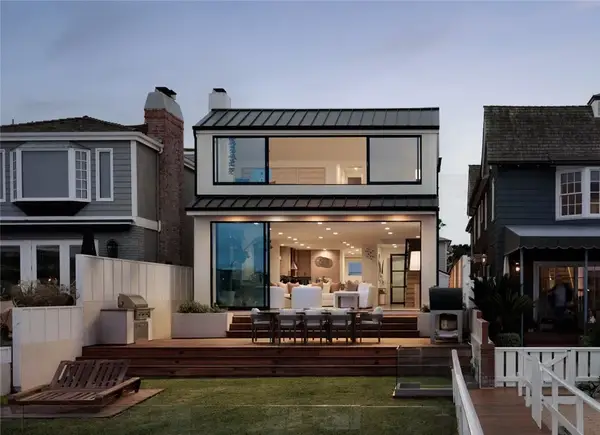 1909 E Bay Ave, Newport Beach, CA 92661