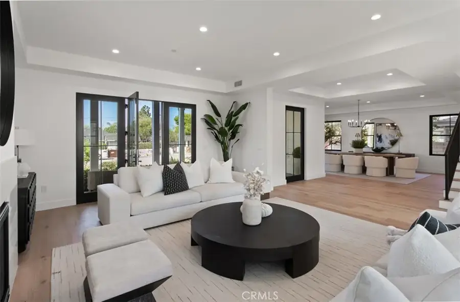 430 Tustin Avenue, Central Coast, CA 92627 - Image #3