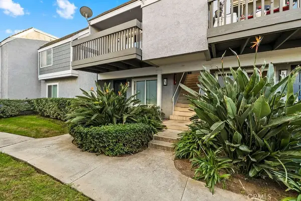 35 Firwood, Irvine, CA 92604