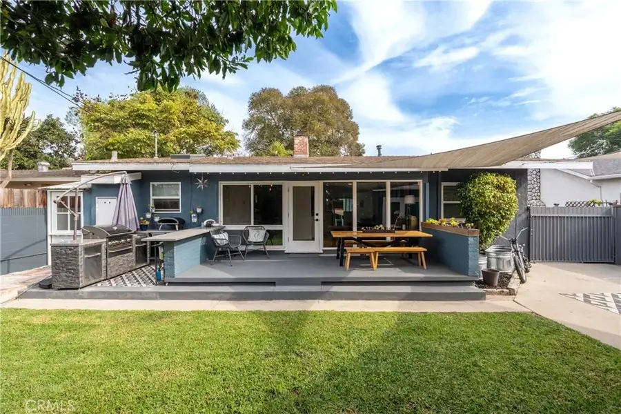 2615 Petaluma, Long Beach, CA 90815 - Image #2