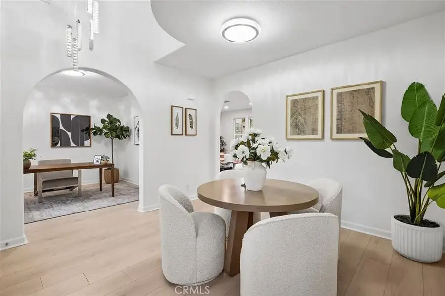 345 Tall Oak, Irvine, CA 92603 - Image #3