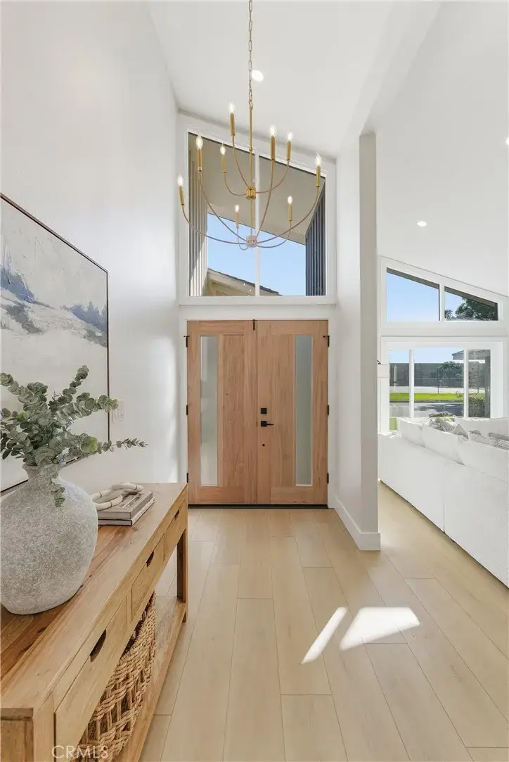 4589 Almond Avenue, Seal Beach, CA 90740 - Image #2