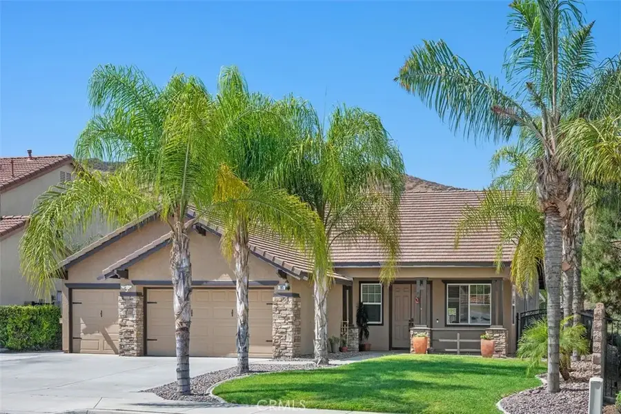 185 Alabaster, Perris, CA 92570 - Image #2