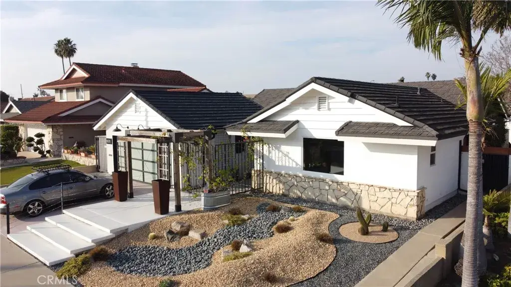 10211 Cliff Drive, Huntington Beach, CA 92646 - Image #1