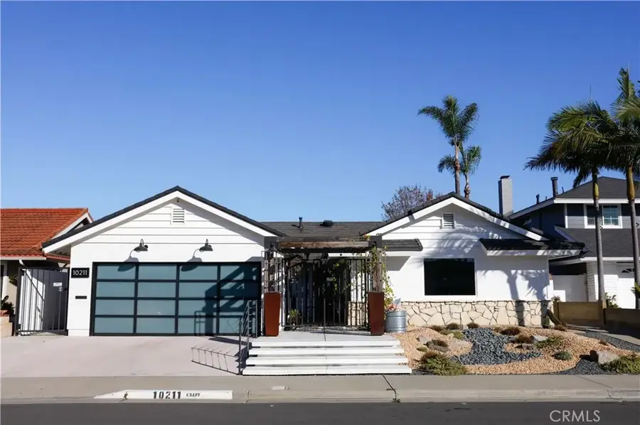 10211 Cliff Drive, Huntington Beach, CA 92646 - Image #2