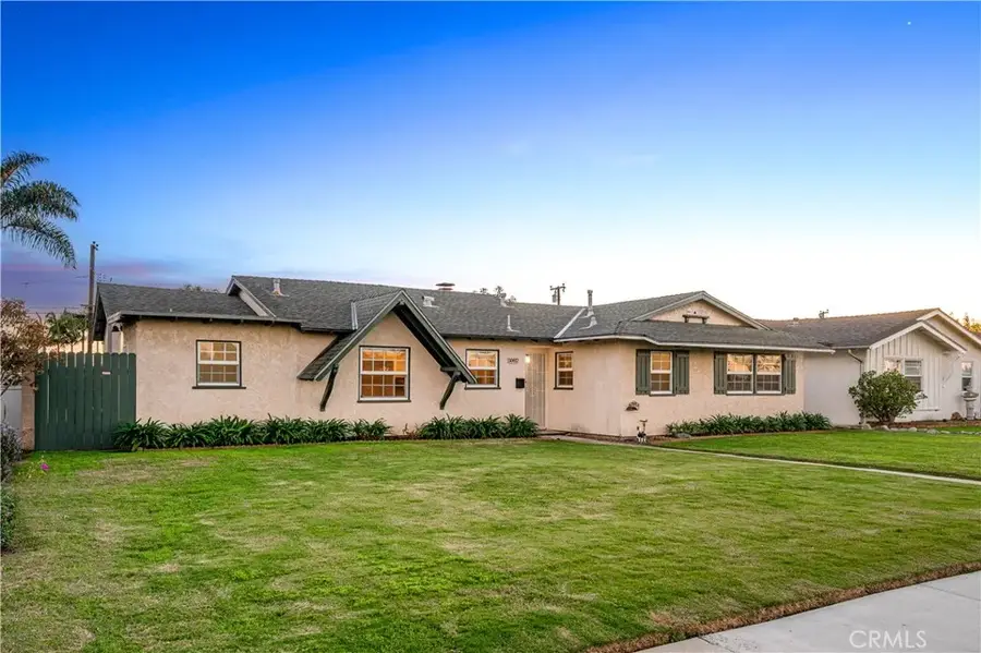 5082 Edinger, Huntington Beach, CA 92649 - Image #2