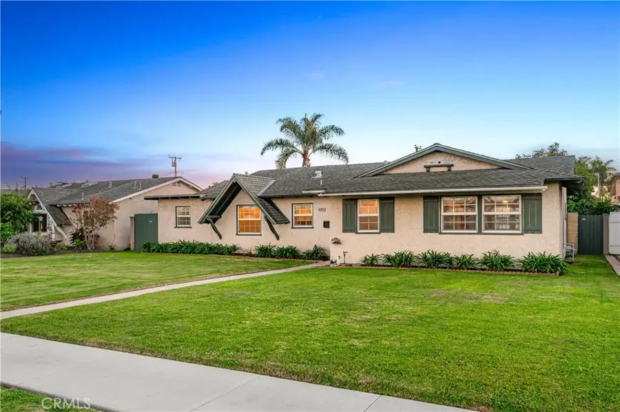 5082 Edinger, Huntington Beach, CA 92649 - Image #3