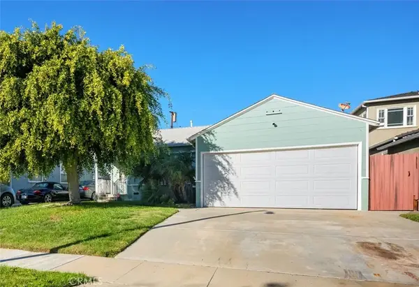 2739 Denmead, Lakewood, CA 90712