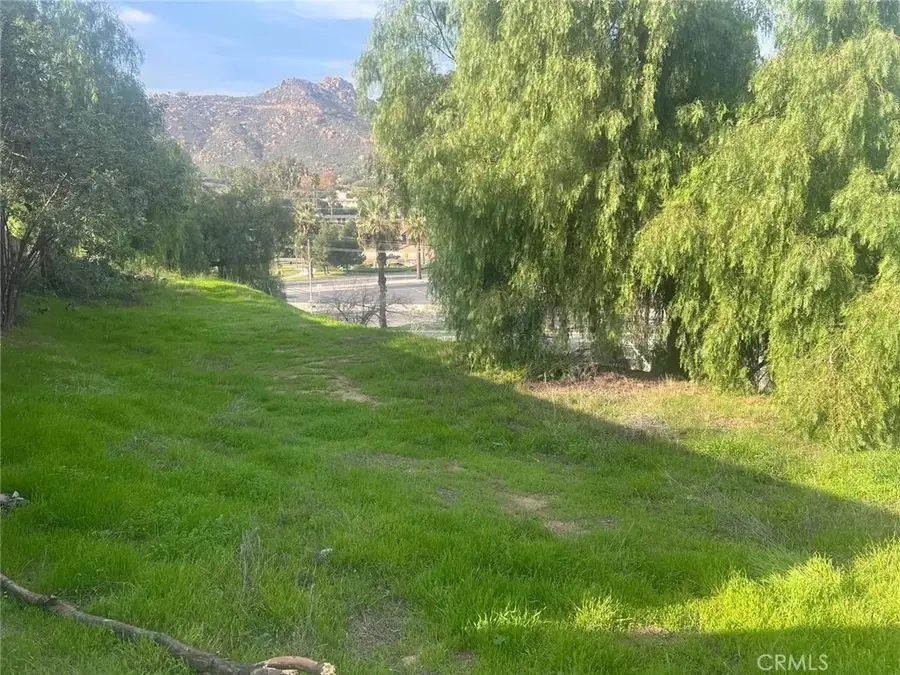 4382 Alta Vista, Riverside, CA 92506 - Image #2