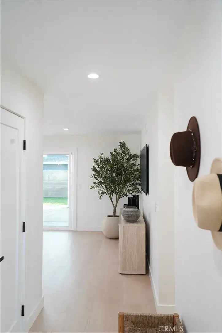 6862 Breeland Drive, Huntington Beach, CA 92647 - Image #3