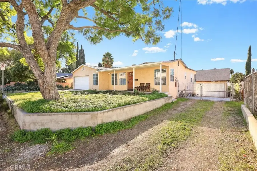 10833 Mcvine Ave Avenue, Sunland, CA 91040 - Image #3