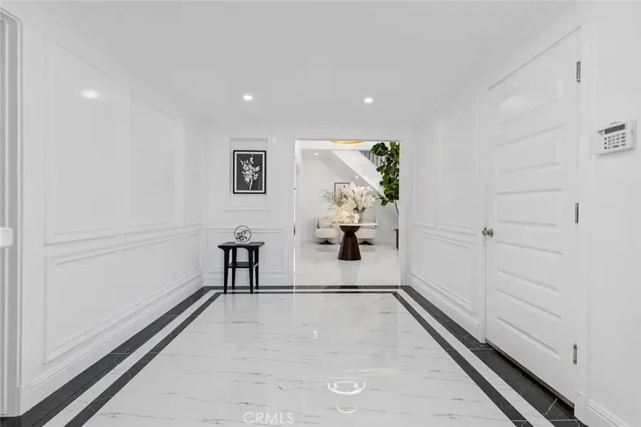 16401 Serenade Lane, Huntington Beach, CA 92647 - Image #2