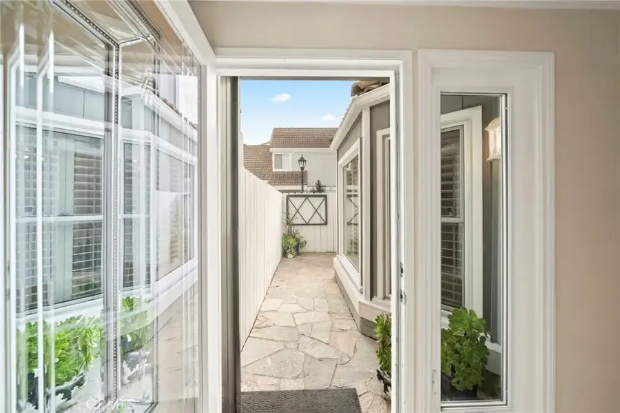 3889 Aruba, Huntington Beach, CA 92649 - #3