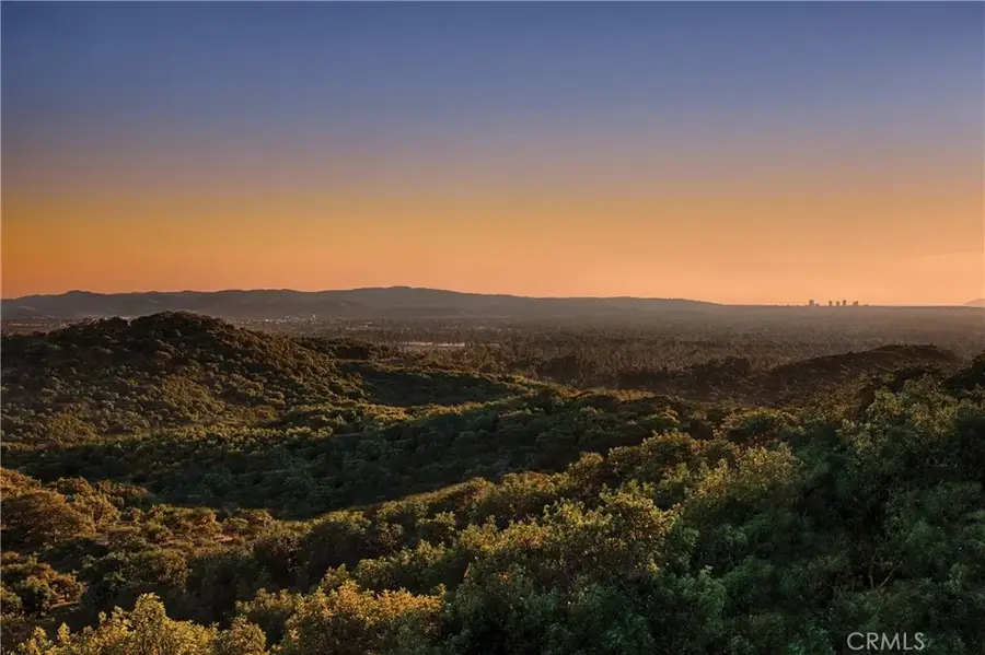 564 Peninsula, Irvine, CA 92602 - Image #2