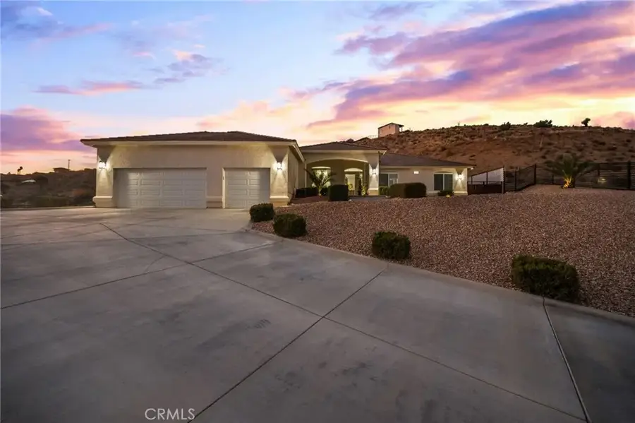 7590 Arrowhead Lake Road, Hesperia, CA 92345 - Image #2