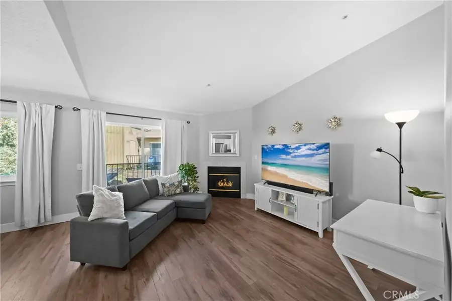 2620 Avenida Del Vista #203, Corona, CA 92882 - Image #3