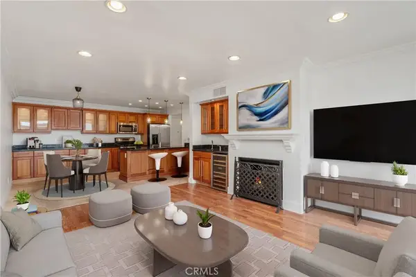 911 N Kings Road #319, West Hollywood, CA 90069