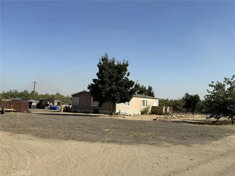 27726 N Palm St, Pixley, CA 93256 - #2