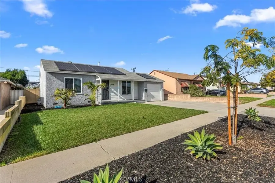 13933 Carpintero Avenue, Bellflower, CA 90706 - Image #3