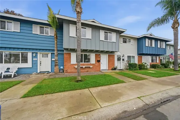 9958 Continental Drive, Huntington Beach, CA 92646