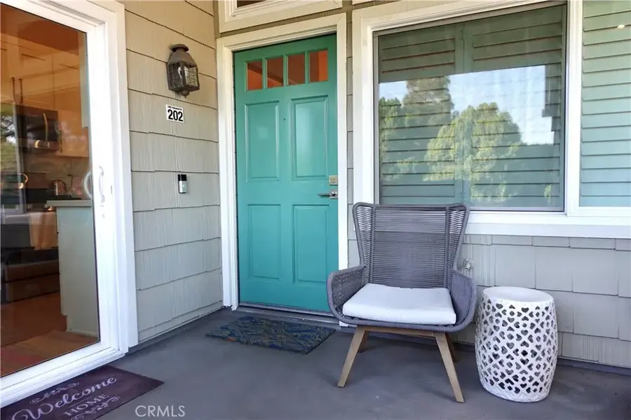 7402 Yellowtail Drive #202, Huntington Beach, CA 92648 - Image #2