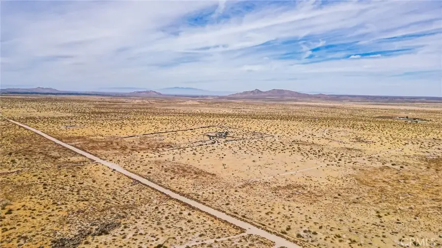 227 P East, Lake Los Angeles, CA 93591 - Image #3