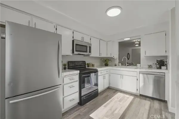 112 Espanas, Escondido, CA 92026