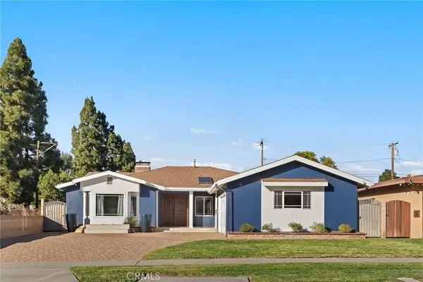 1107 E Sycamore, Orange, CA 92866