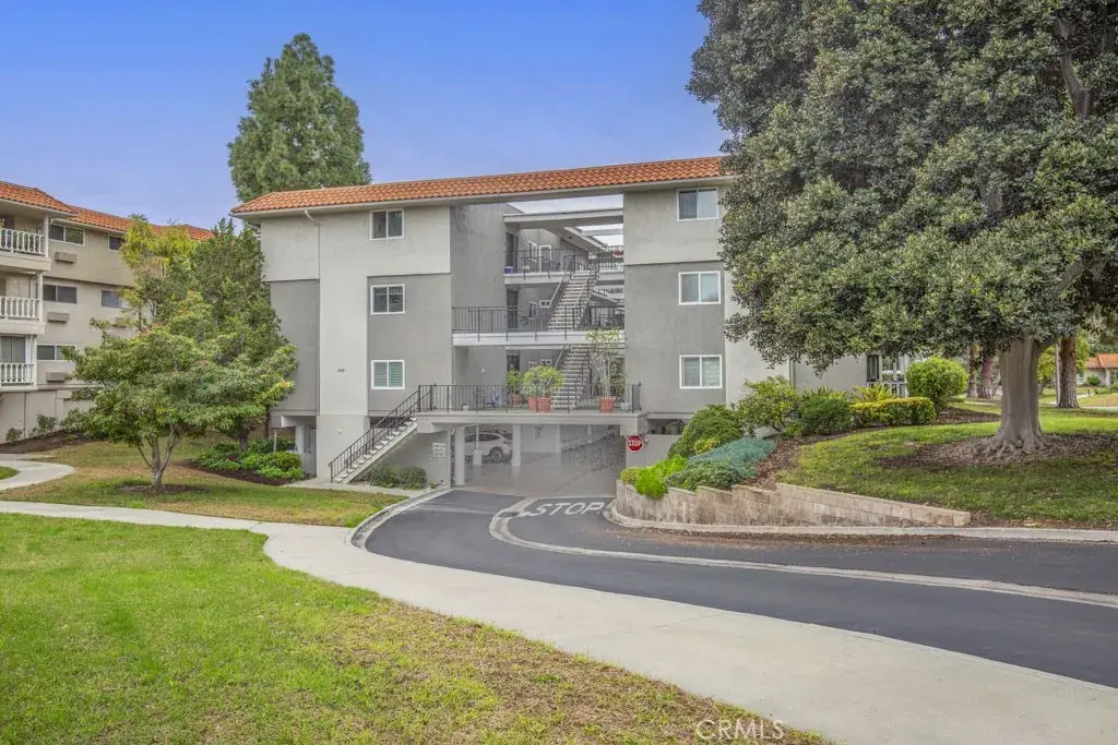2402 Via Mariposa W Unit 1c, Laguna Woods, CA 92637 - Image #1