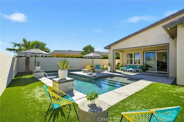 74376 Zeppelin, Palm Desert, CA 92211