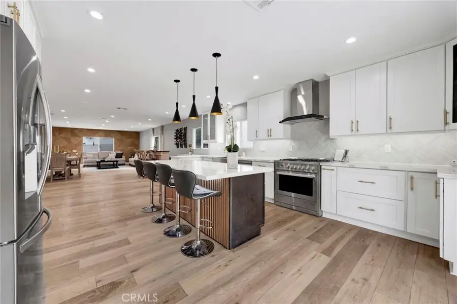 4912 Alonzo Avenue, Encino, CA 91316 - Image #2