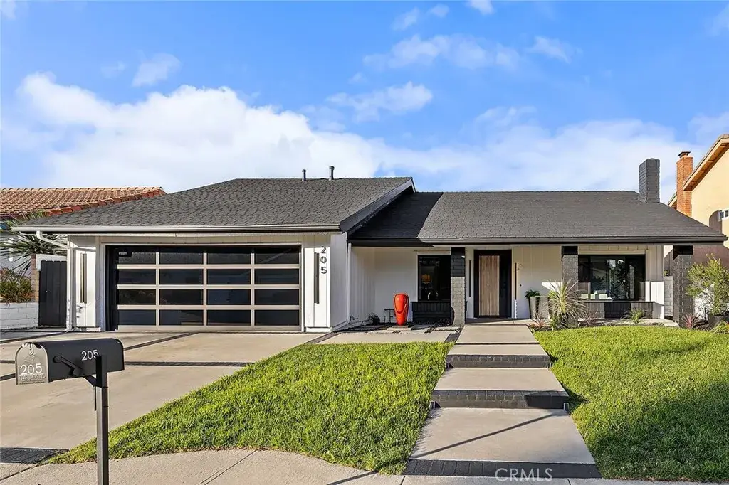 205 Cedar Heights, Thousand Oaks, CA 91360 - Image #1