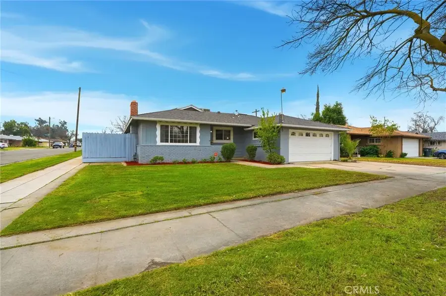 2826 E Hampton Way, Fresno, CA 93726 - Image #3