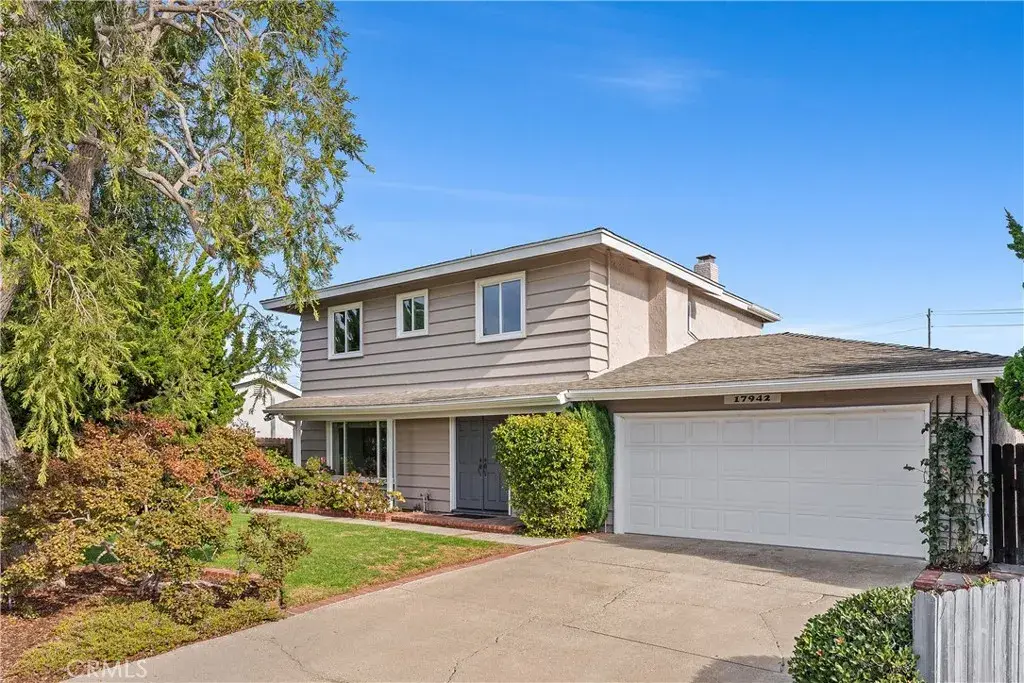 17942 Caledonia Circle, Huntington Beach, CA 92647 - Image #1