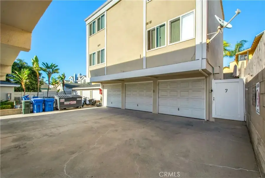 502 N Elena Avenue, Redondo Beach, CA 90277 - Image #3