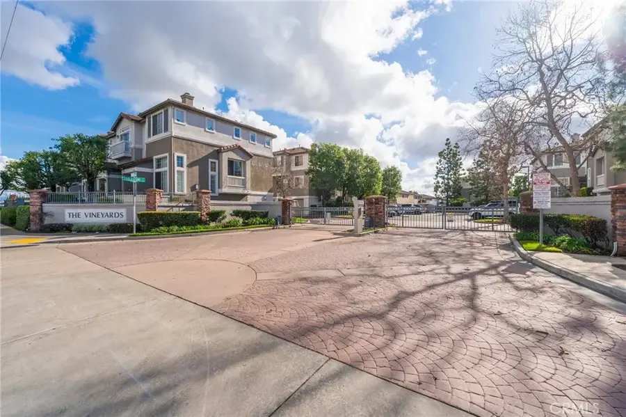 13535 Cobblestone Ln, Westminster, CA 92683 - Image #3