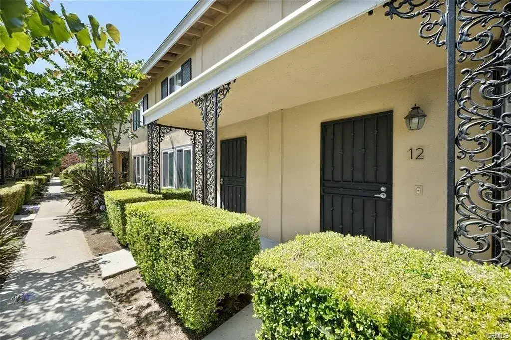 2400 Elden #12, Costa Mesa, CA 92627 - Image #1