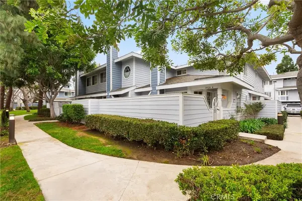 19126 Queensport #A, Huntington Beach, CA 92646