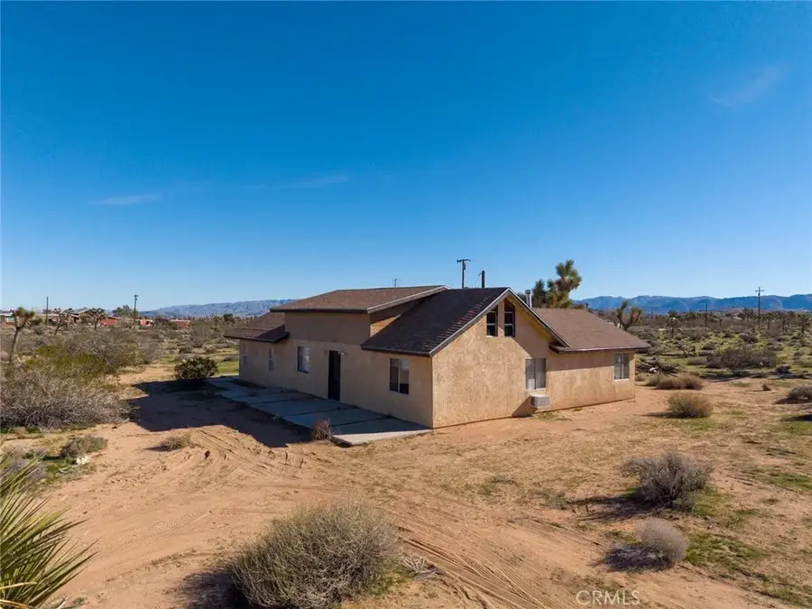 59375 Breezy, Yucca Valley, CA 92284 - Image #2