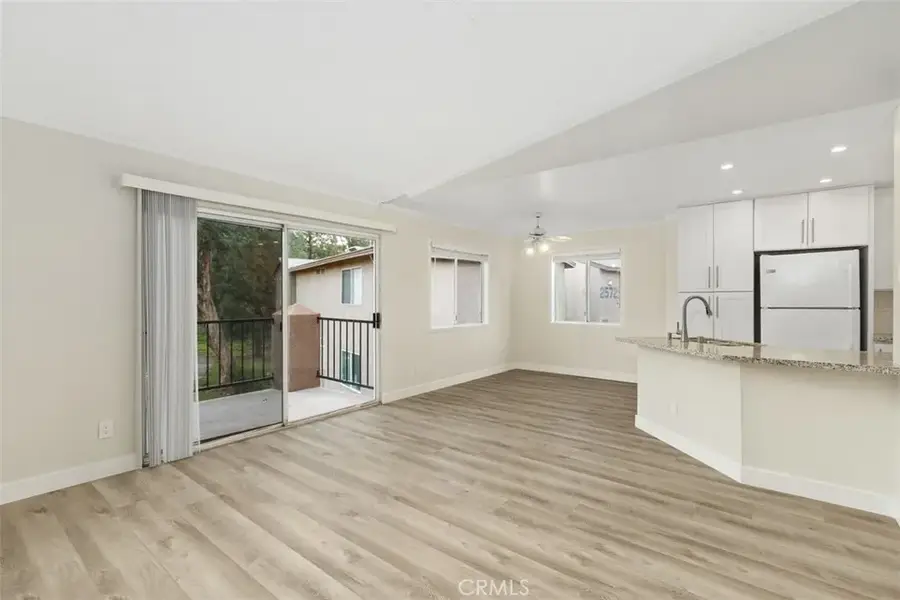 2576 Avenida Del #204, Corona, CA 92882 - Image #2