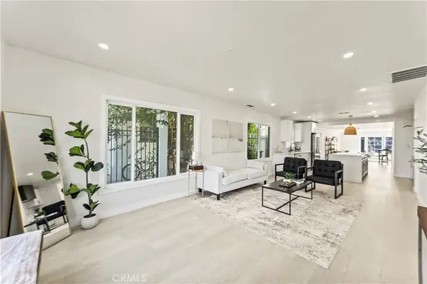 2942 S West View, Los Angeles, CA 90016
